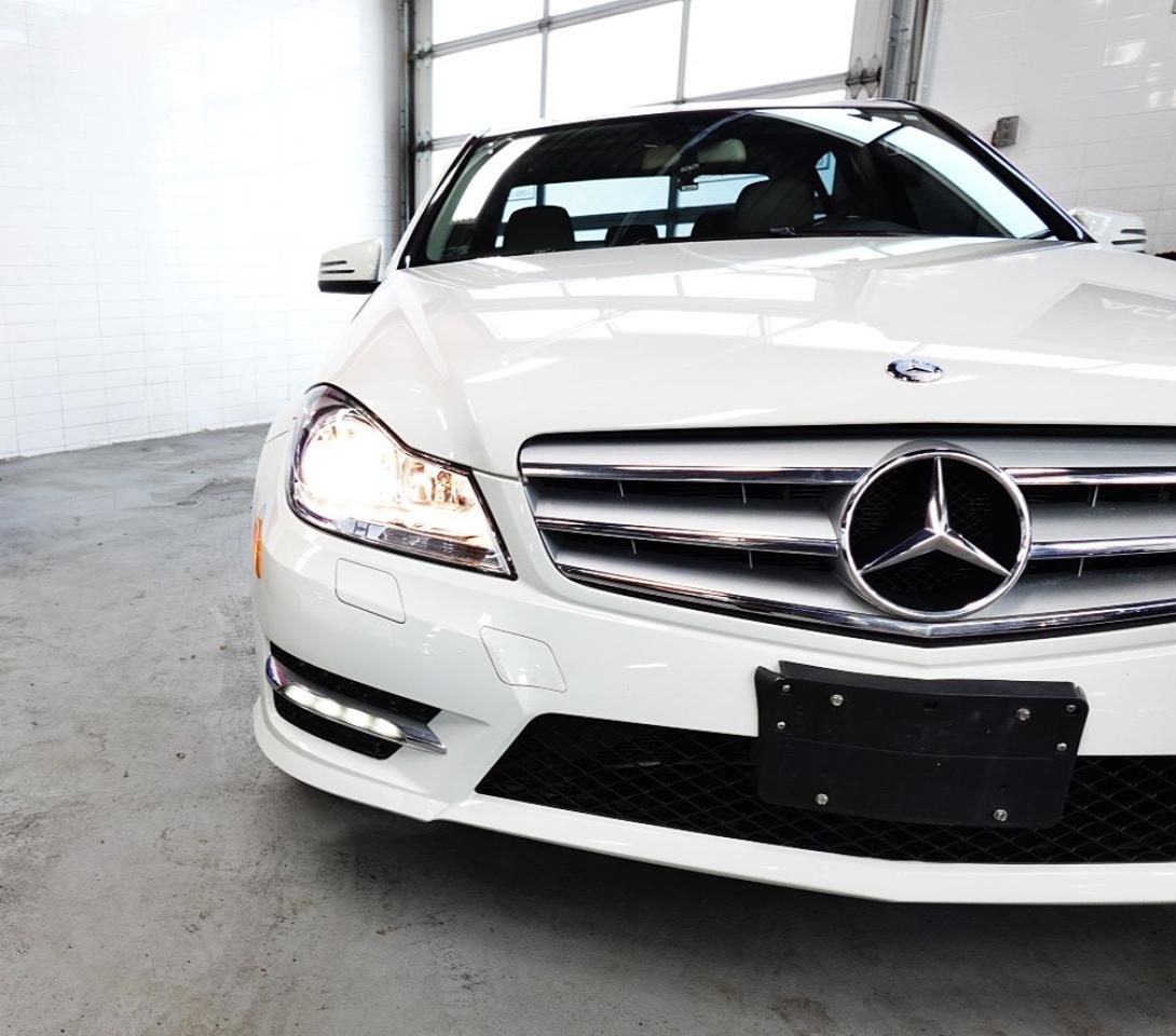 2012 Mercedes-Benz C-Class C300 4Matic - NO ACCIDENT, LOW KM, WHITE ON BEIGE - Photo #34