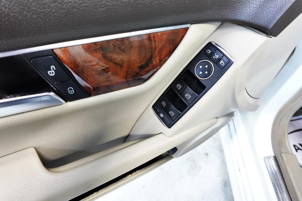 2012 Mercedes-Benz C-Class C300 4Matic - NO ACCIDENT, LOW KM, WHITE ON BEIGE - Photo #14