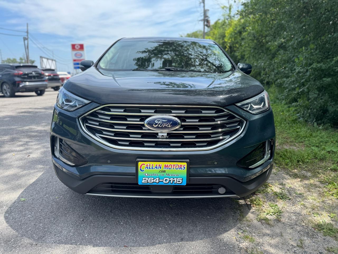 2019 Ford Edge Titanium AWD Panoramic Roof - Photo #3