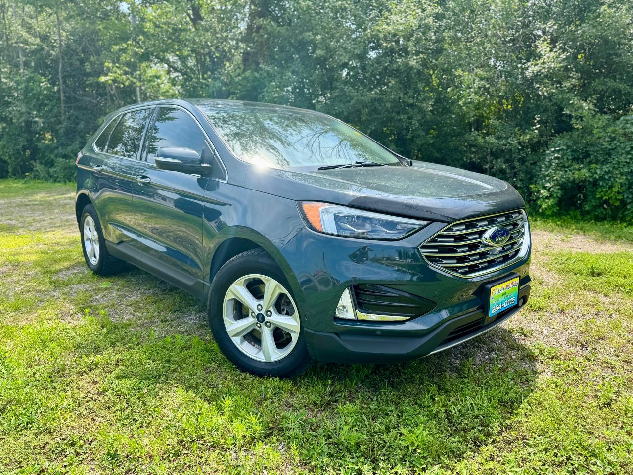 2019 Ford Edge Titanium AWD Panoramic Roof - Photo #2