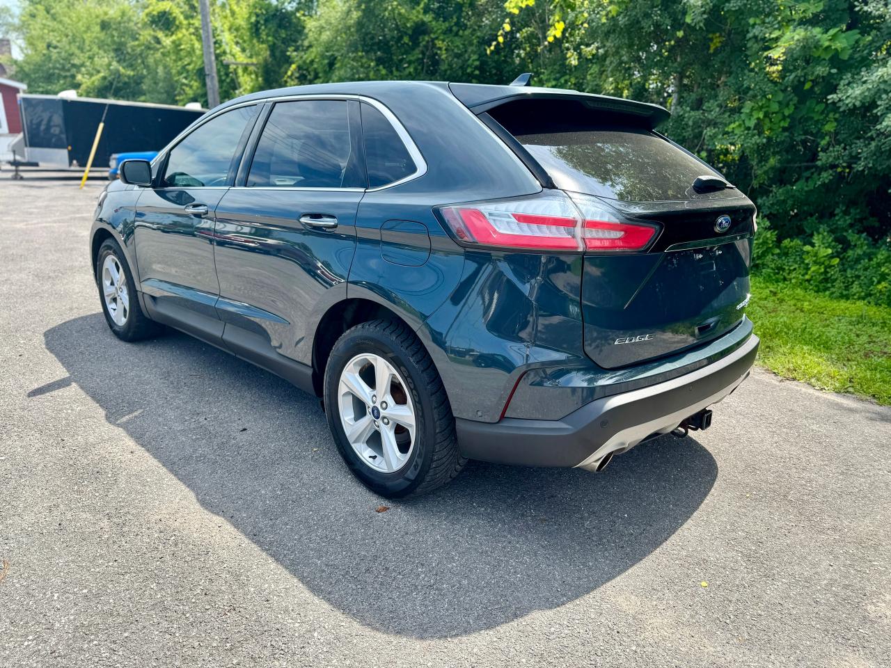 2019 Ford Edge Titanium AWD Panoramic Roof - Photo #10