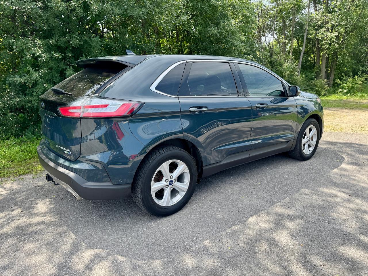 2019 Ford Edge Titanium AWD Panoramic Roof - Photo #7
