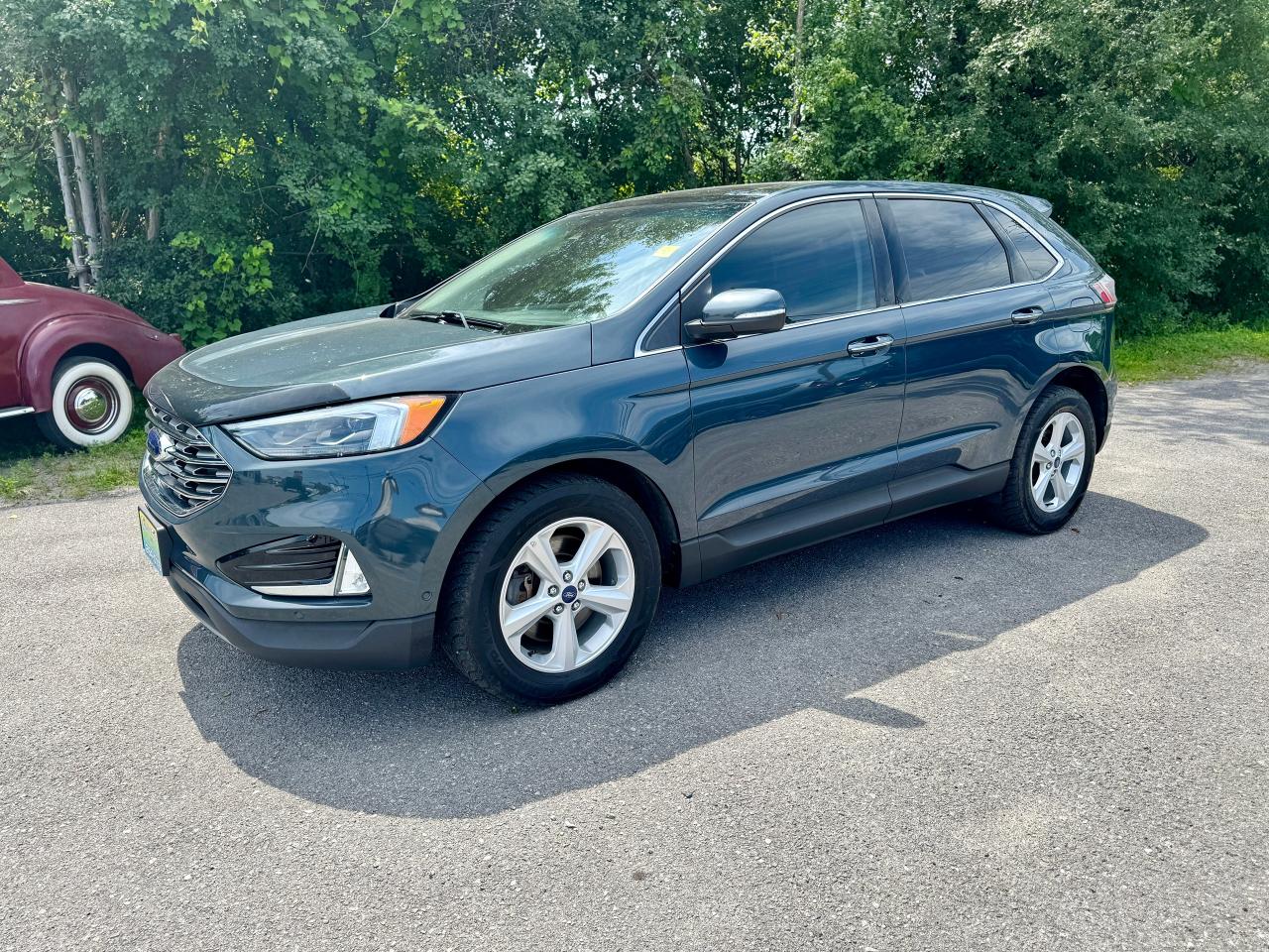 2019 Ford Edge Titanium AWD Panoramic Roof - Photo #12