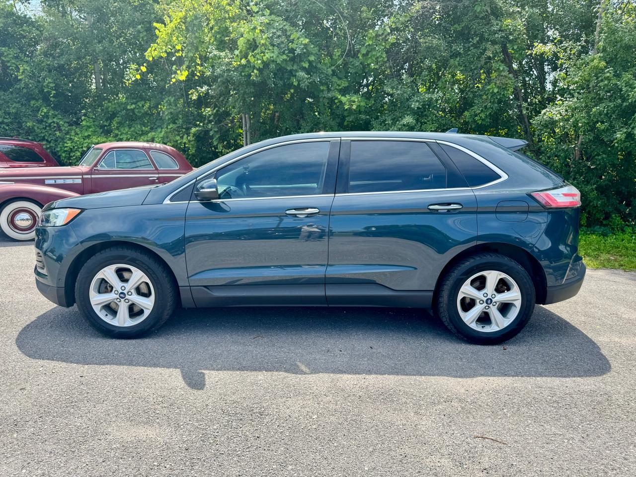 2019 Ford Edge Titanium AWD Panoramic Roof - Photo #11