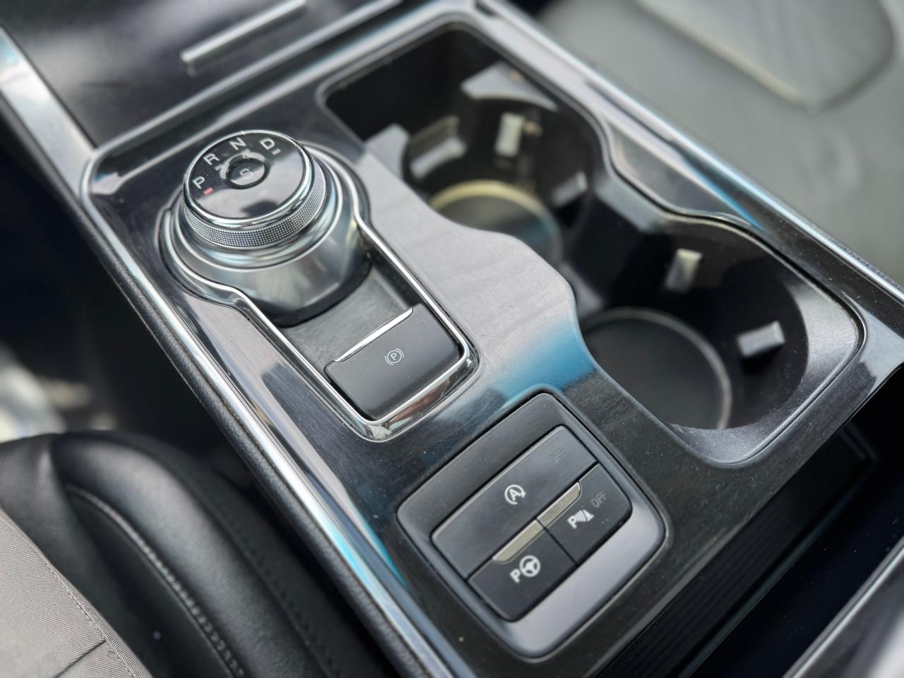 2019 Ford Edge Titanium AWD Panoramic Roof - Photo #18