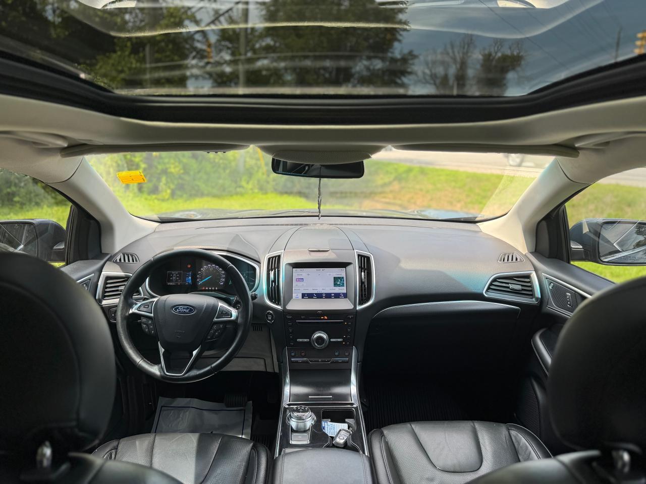 2019 Ford Edge Titanium AWD Panoramic Roof - Photo #27