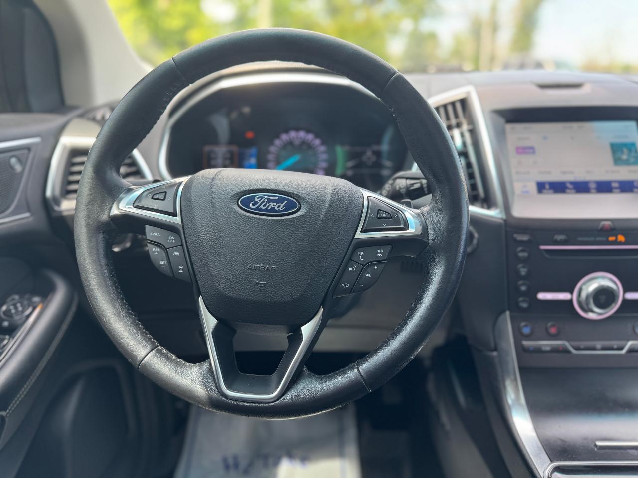 2019 Ford Edge Titanium AWD Panoramic Roof - Photo #28