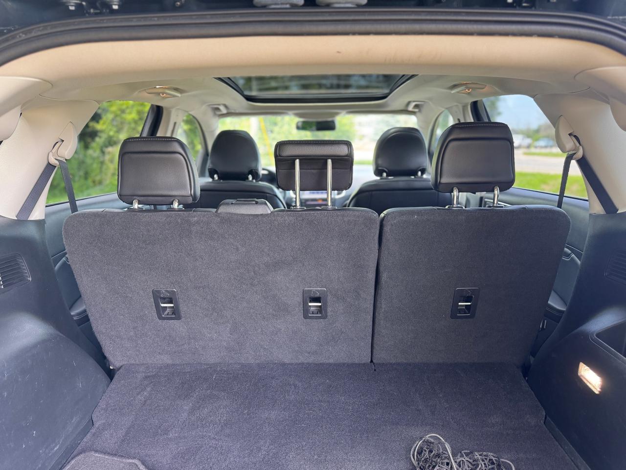2019 Ford Edge Titanium AWD Panoramic Roof - Photo #32