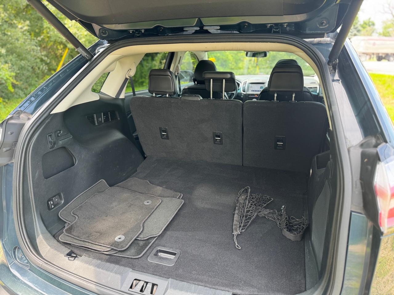 2019 Ford Edge Titanium AWD Panoramic Roof - Photo #33