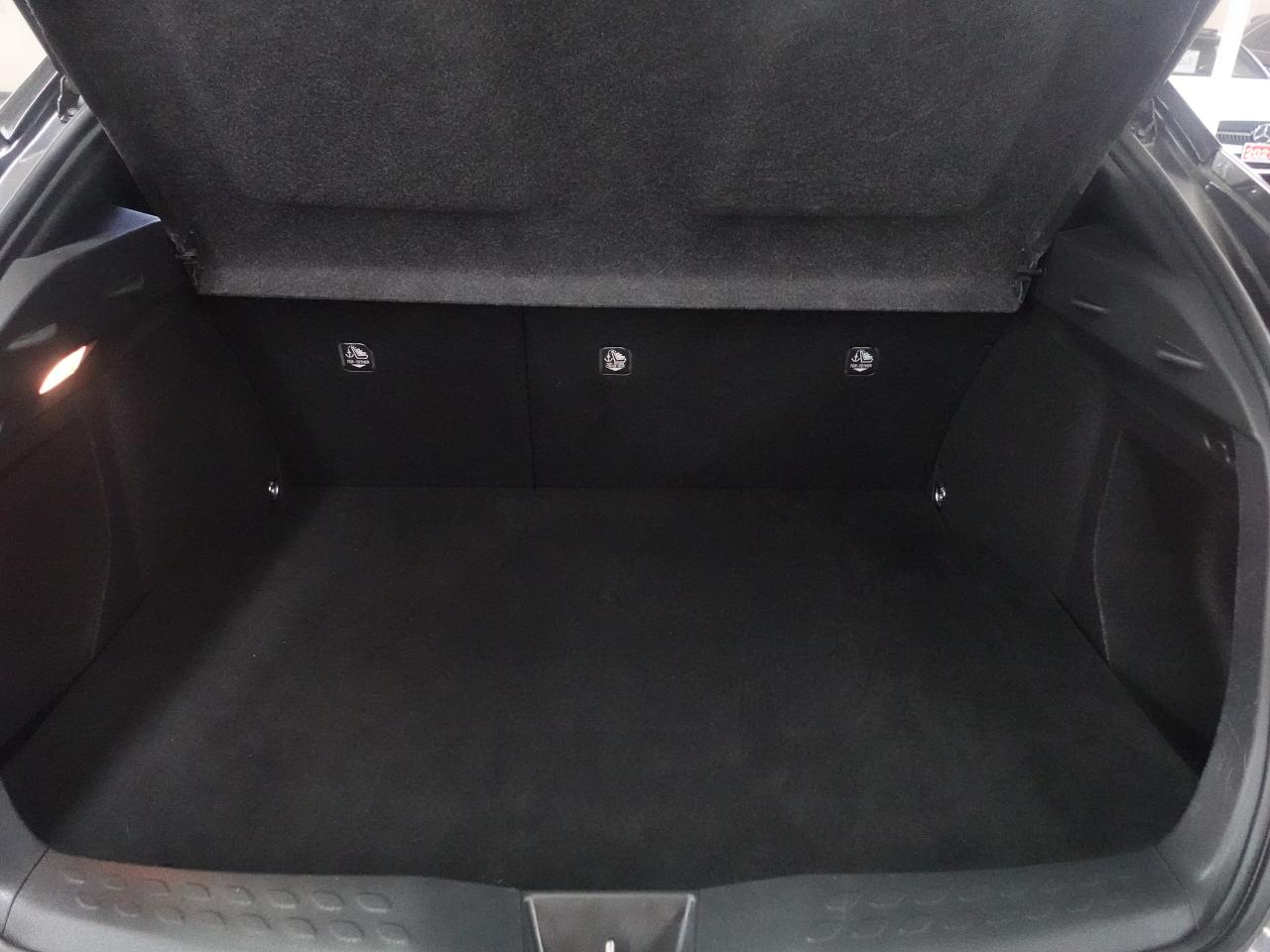 2022 Toyota C-HR XLE PREMIUM | LaneDep | Heated Seats | CarPlay