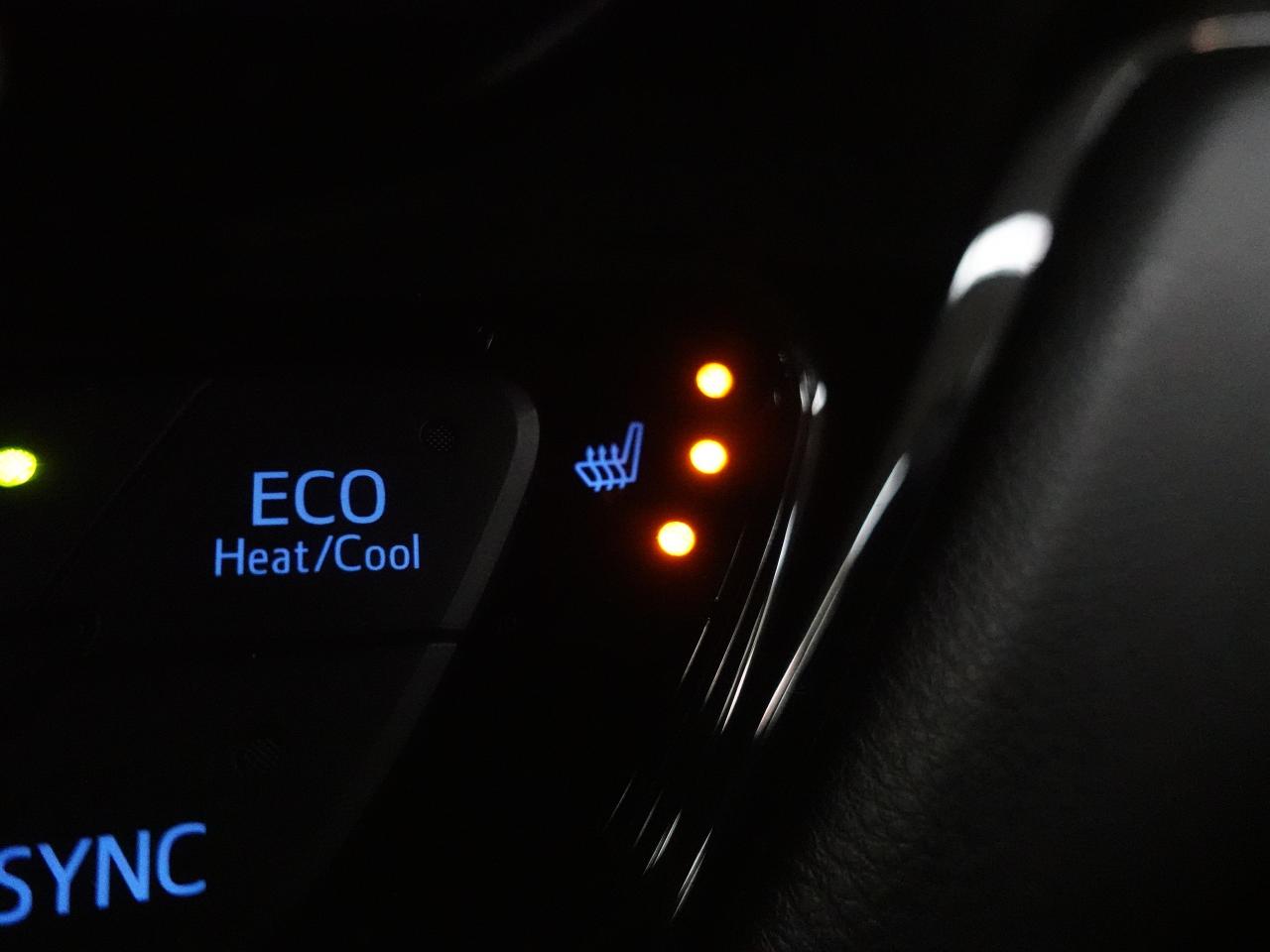 2022 Toyota C-HR XLE PREMIUM | LaneDep | Heated Seats | CarPlay