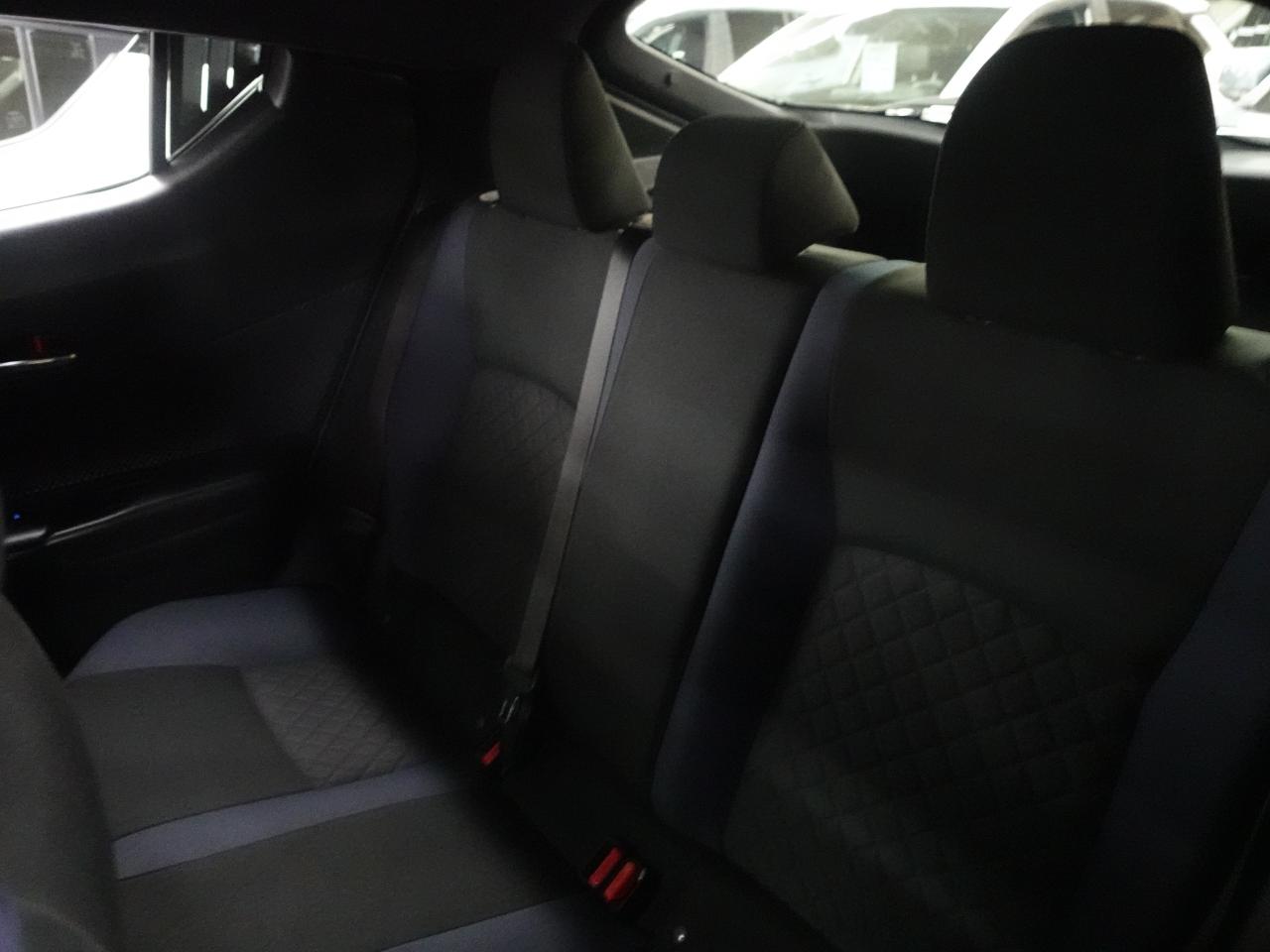 2022 Toyota C-HR XLE PREMIUM | LaneDep | Heated Seats | CarPlay