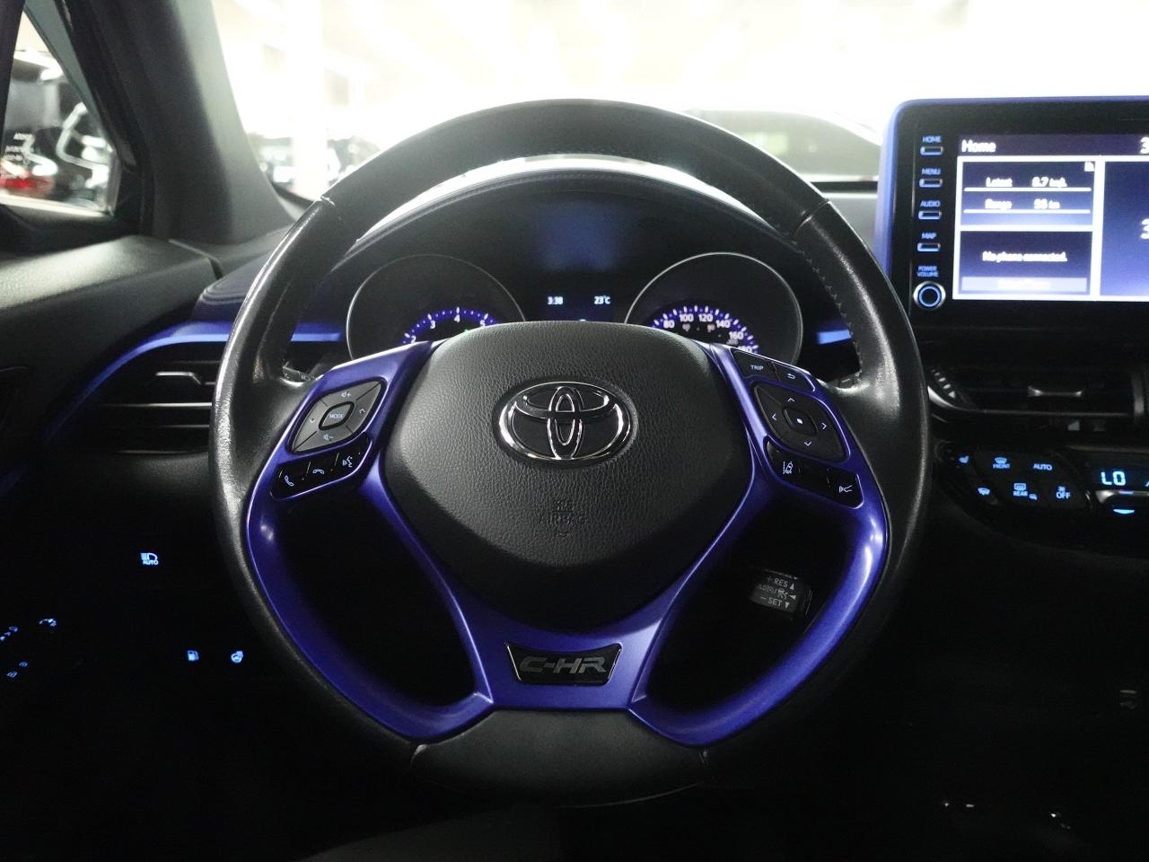 2022 Toyota C-HR XLE PREMIUM | LaneDep | Heated Seats | CarPlay