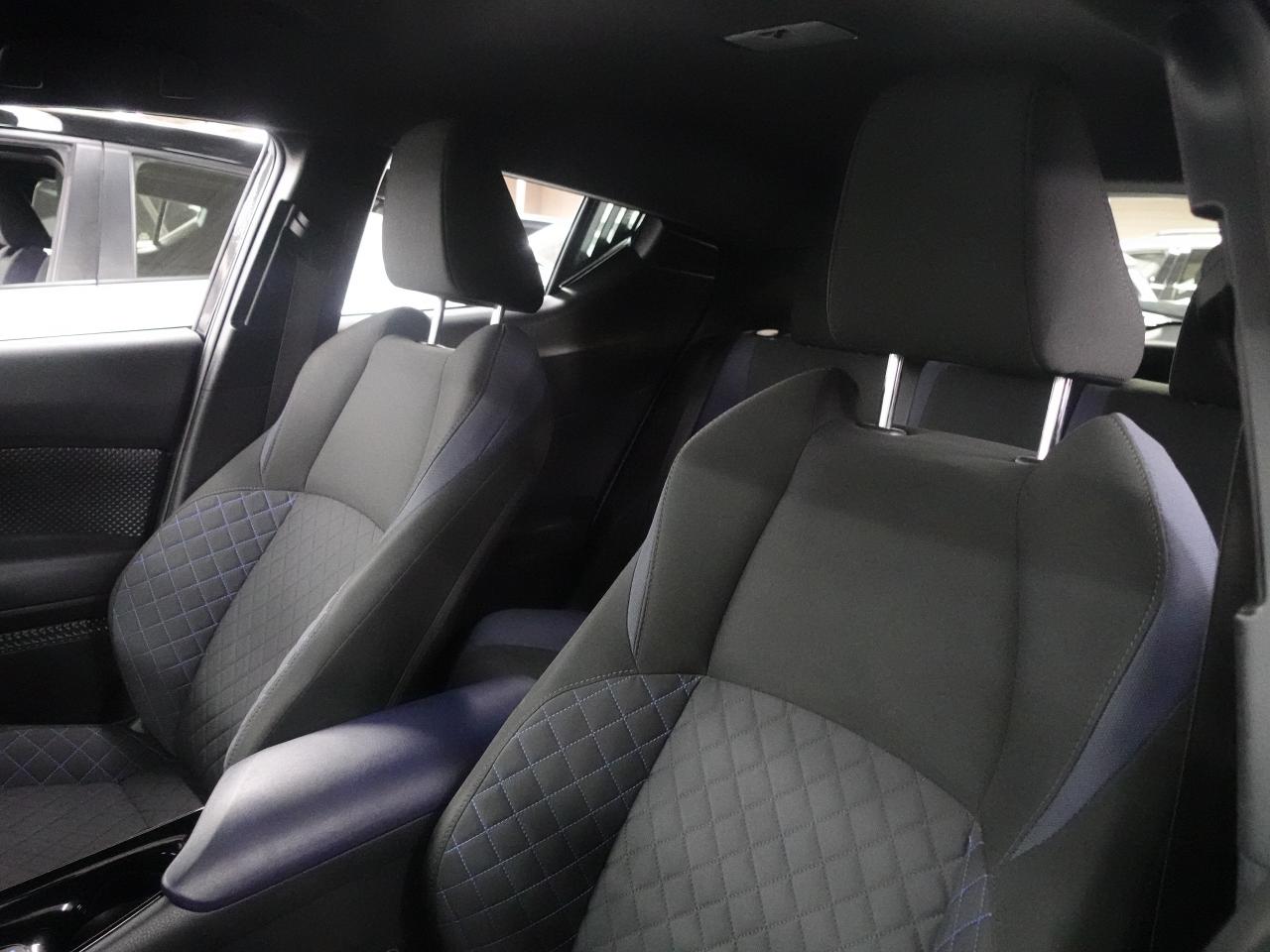 2022 Toyota C-HR XLE PREMIUM | LaneDep | Heated Seats | CarPlay