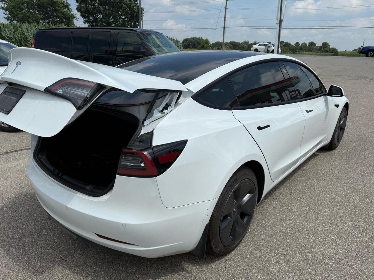2021 Tesla Model 3 STANDARD RANGE PLUS - Photo #7