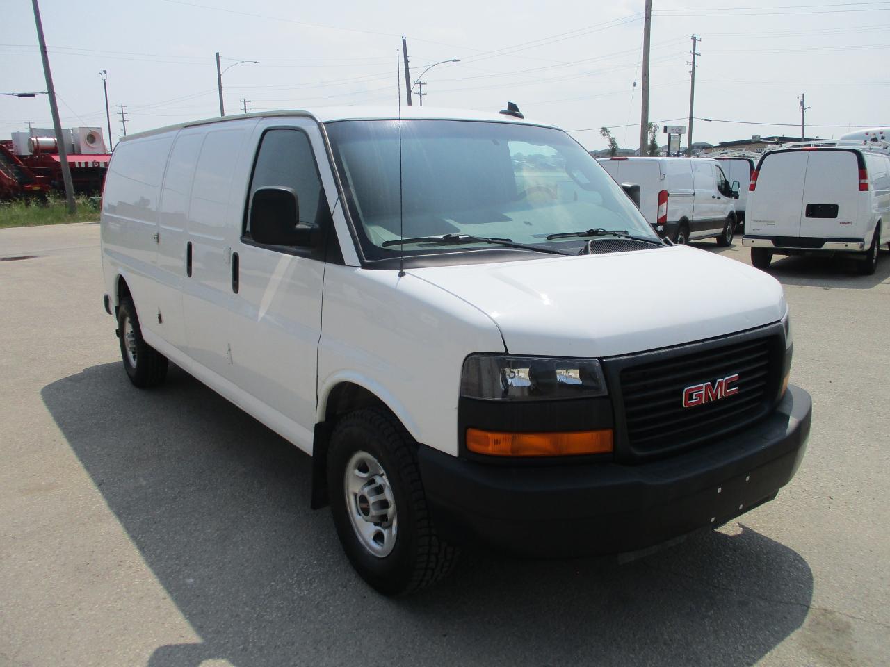 2020 GMC Savana Cargo Van RWD 2500 155" - Photo #3