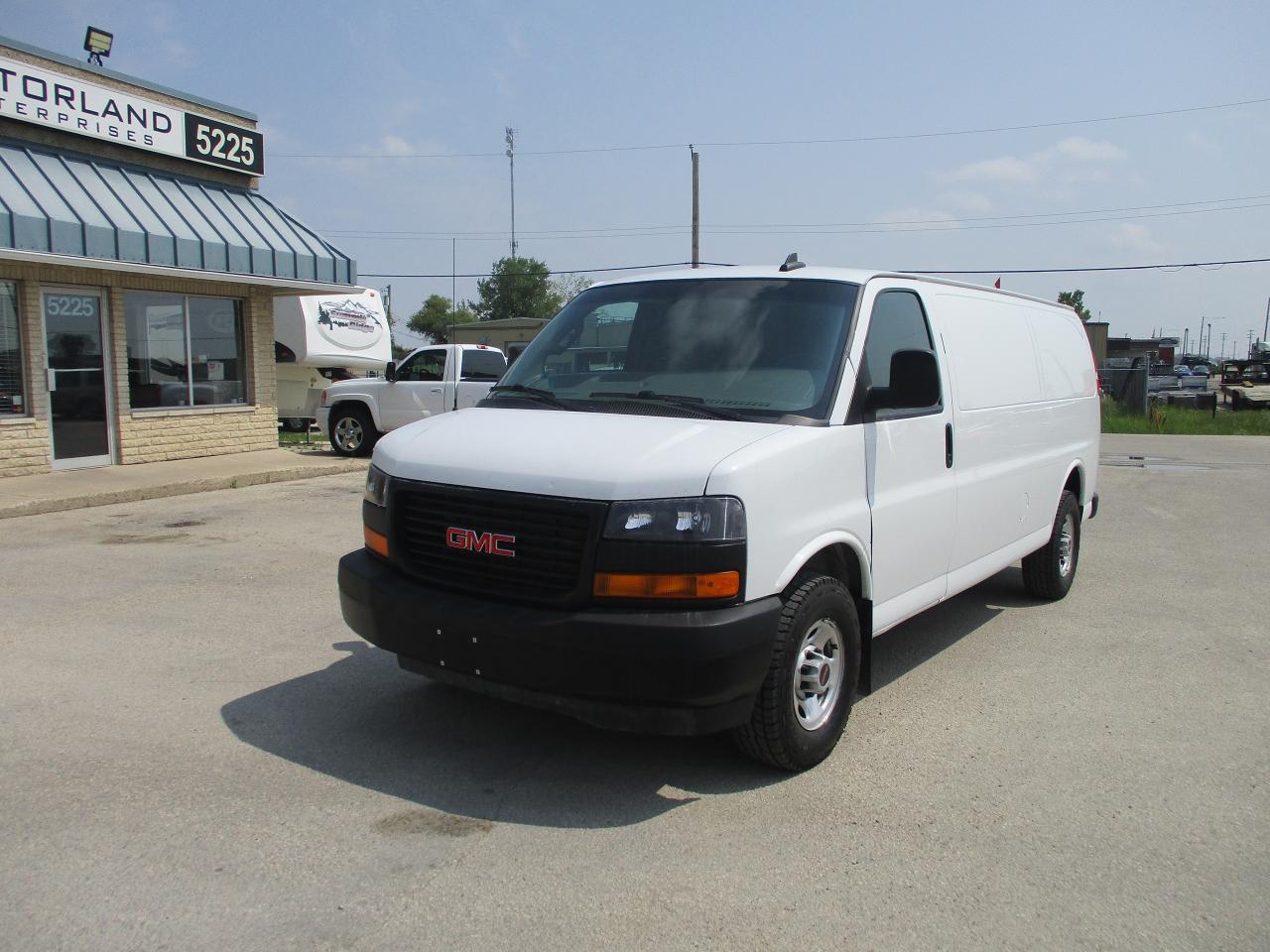 2020 GMC Savana Cargo Van RWD 2500 155" - Photo #2