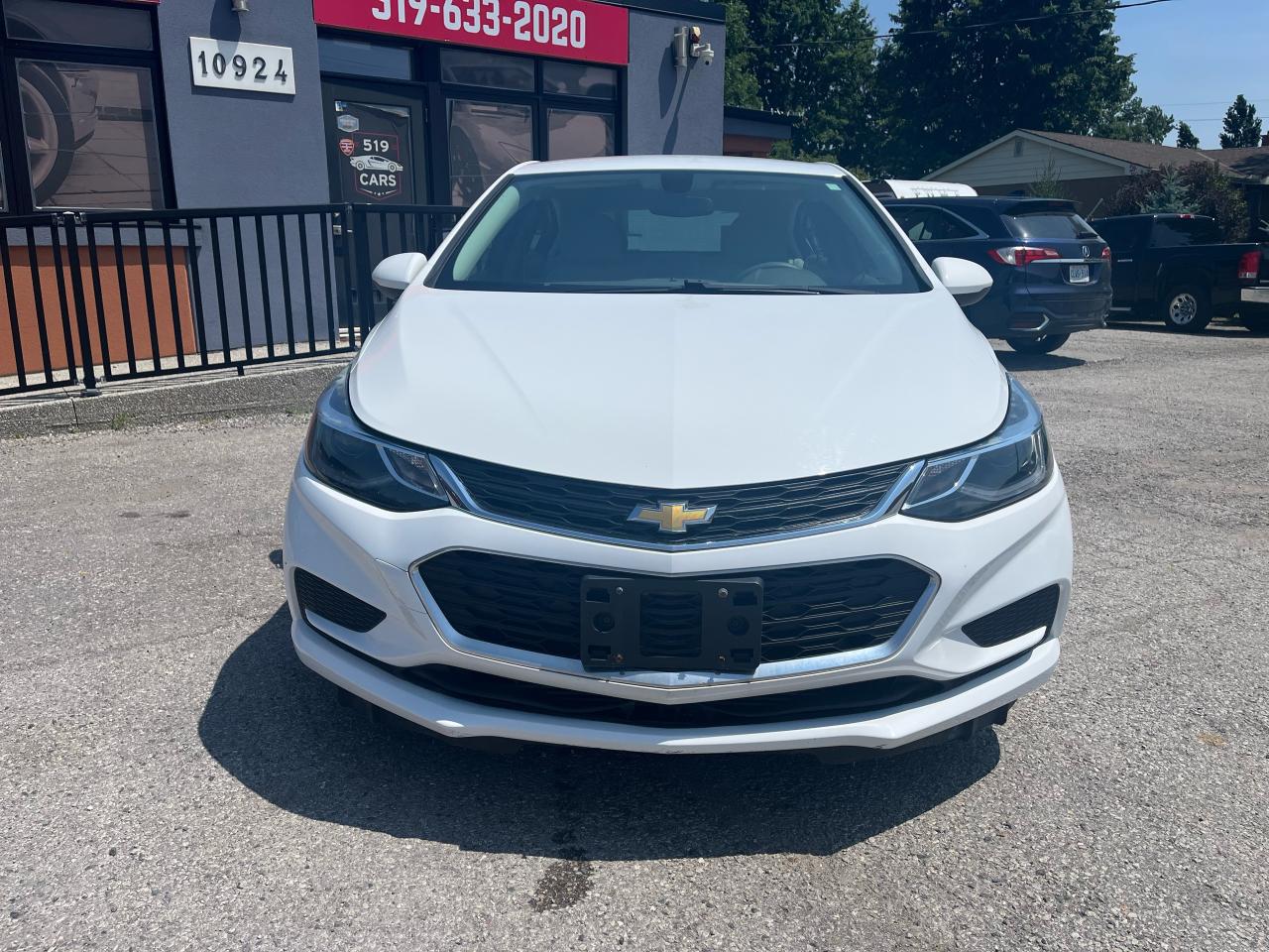 2018 Chevrolet Cruze LT | APPLE CARPLAY | BACKUP CAMERA | LOW KM - Photo #8