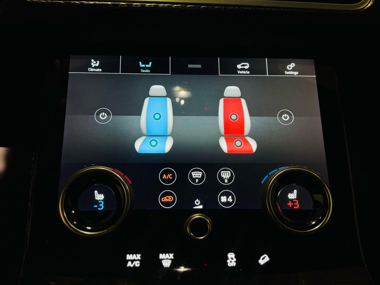 2019 Land Rover Range Rover Velar R-Dynamic SE - Photo #15