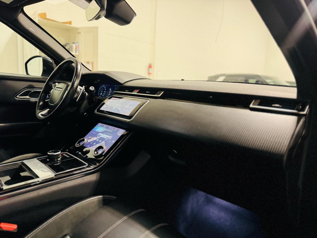 2019 Land Rover Range Rover Velar R-Dynamic SE - Photo #24