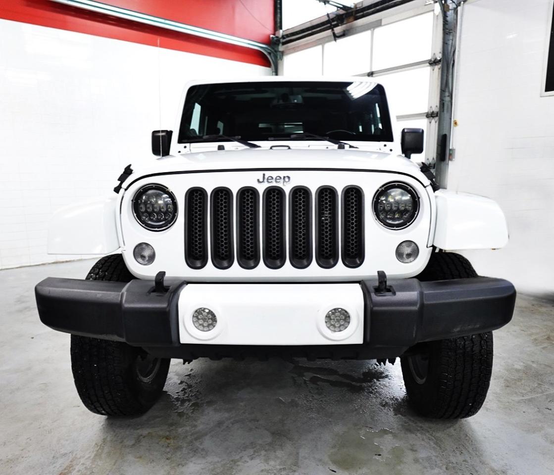 2014 Jeep Wrangler Sahara 4WD - No Accident, Hardtop - Photo #2