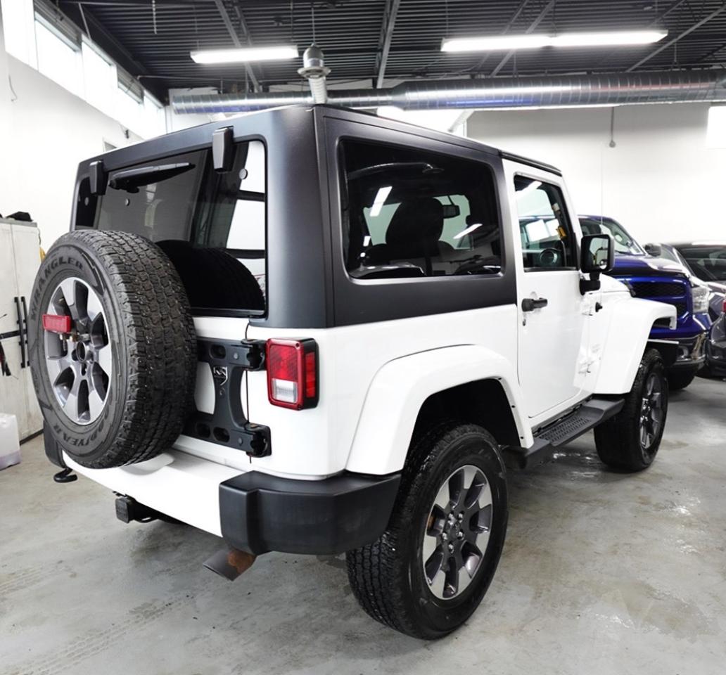 2014 Jeep Wrangler Sahara 4WD - No Accident, Hardtop - Photo #4