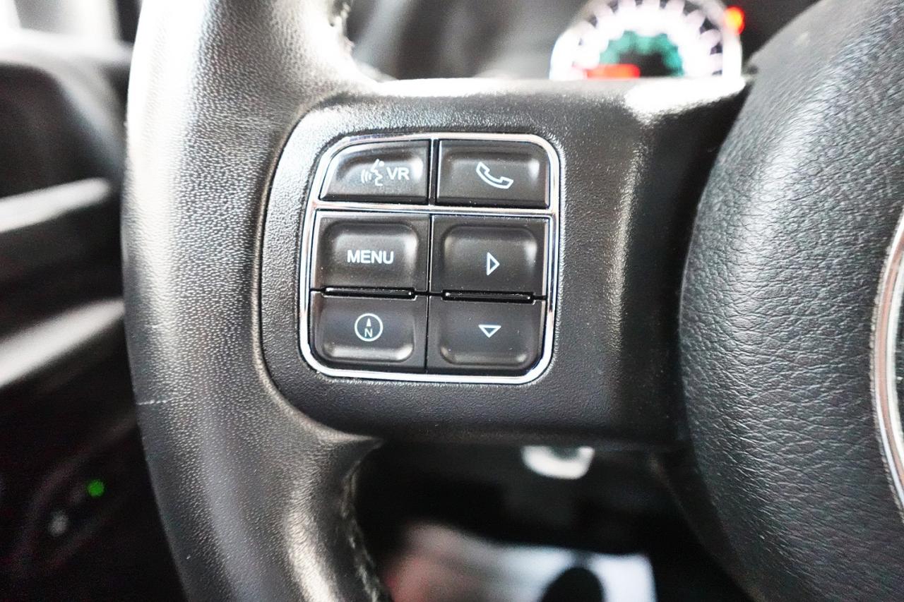 2014 Jeep Wrangler Sahara 4WD - No Accident, Hardtop - Photo #29