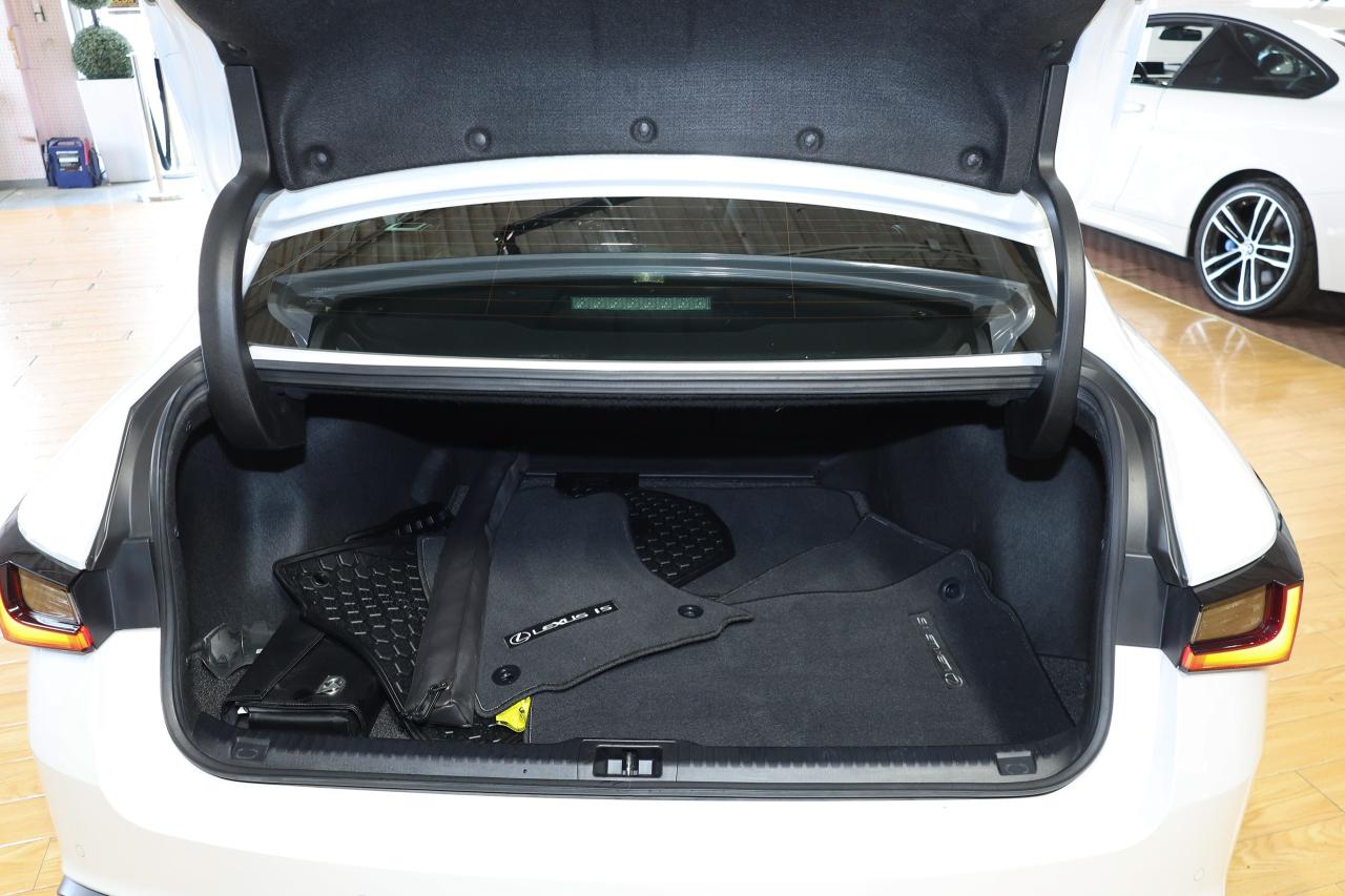 2021 Lexus IS IS300 AWD - SUNROOF|NAVI|CAMERA|MARK&LEVINSON - Photo #21