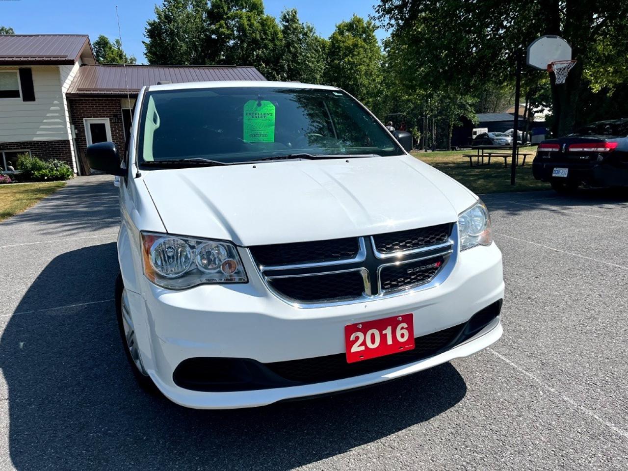 2016 Dodge Grand Caravan SXT - Photo #1