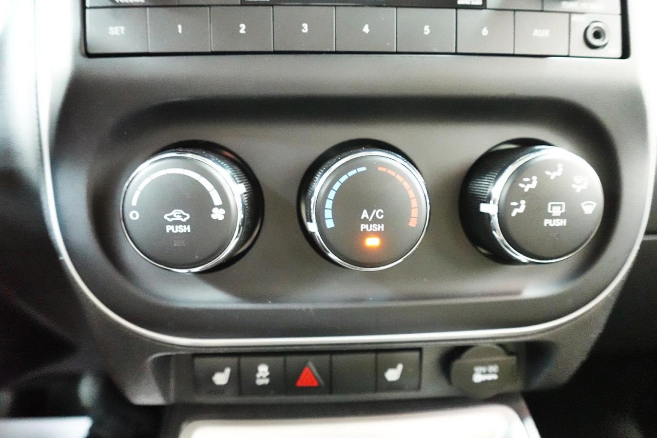 2016 Jeep Compass NORTH,4X4,NO ACCIDENT,LOW KM,ALL SERVICE RECORDS - Photo #23