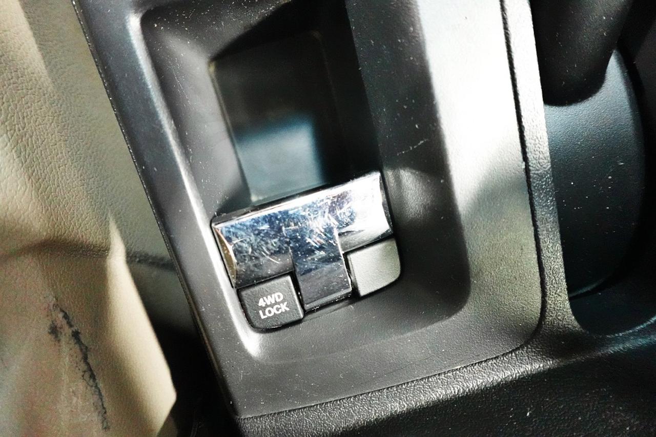 2016 Jeep Compass NORTH,4X4,NO ACCIDENT,LOW KM,ALL SERVICE RECORDS - Photo #25