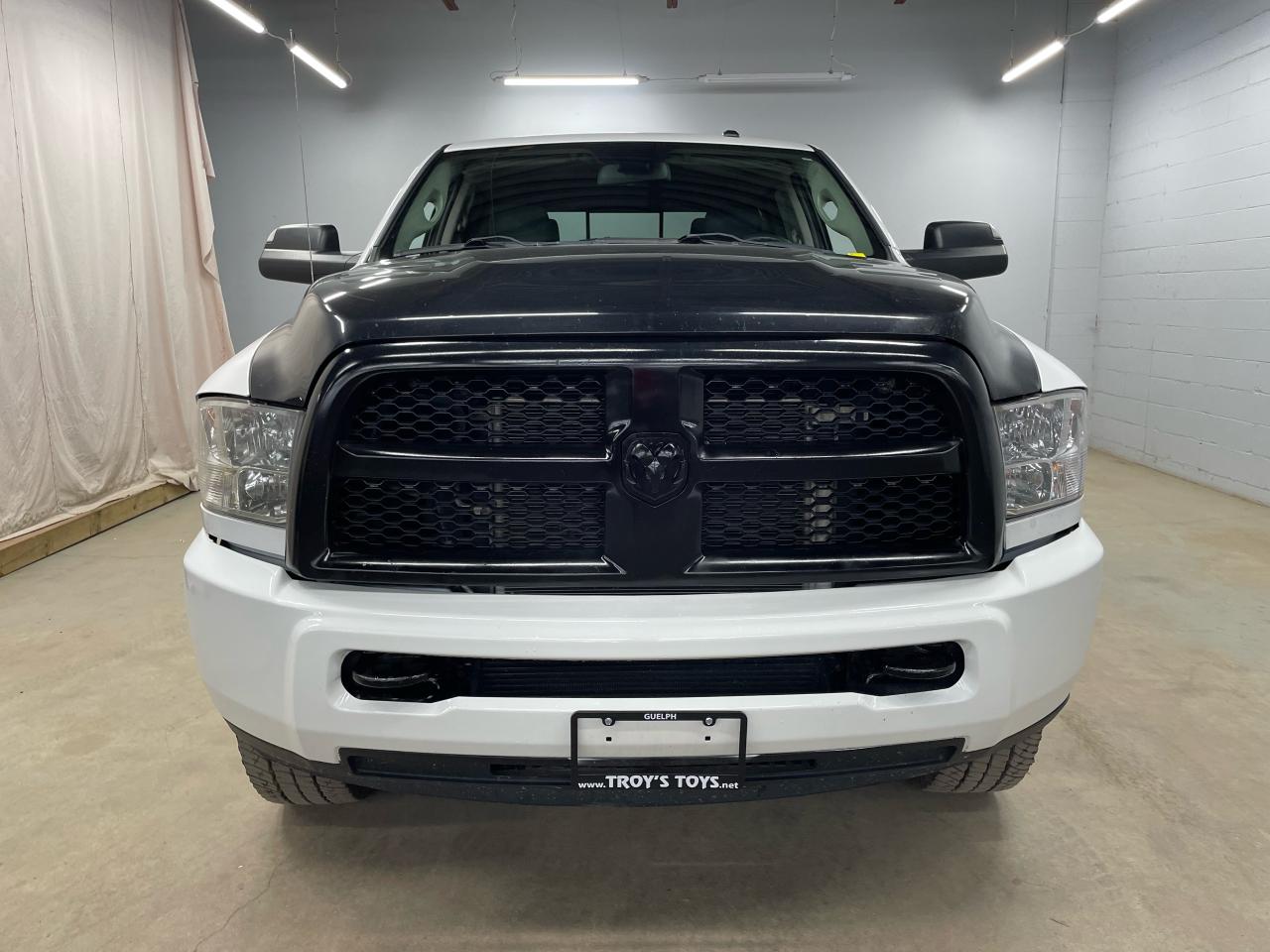 2014 RAM 2500 SLT Photo2