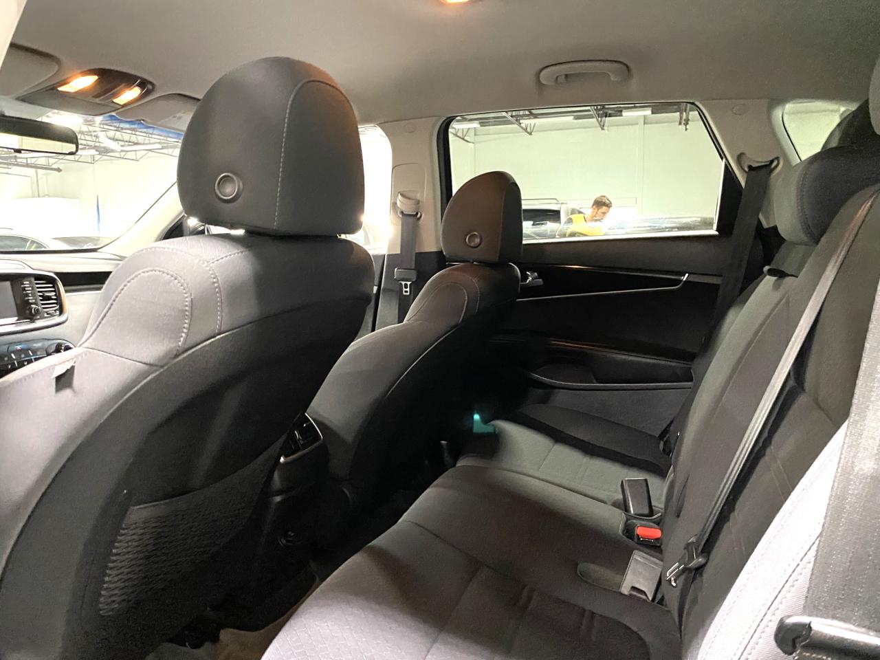 2020 Kia Sorento LX - Photo #15