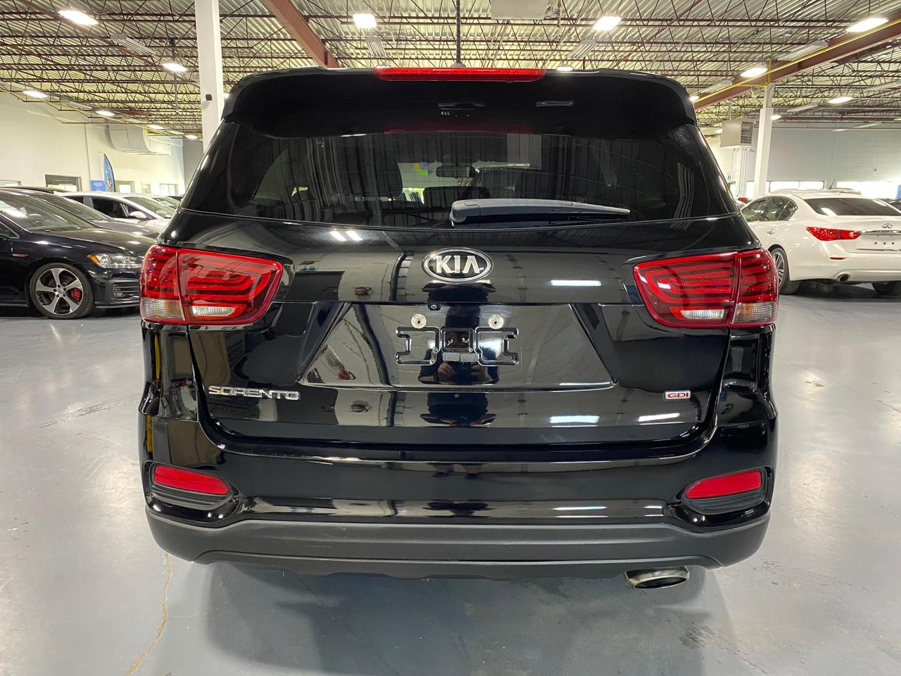 2020 Kia Sorento LX - Photo #4
