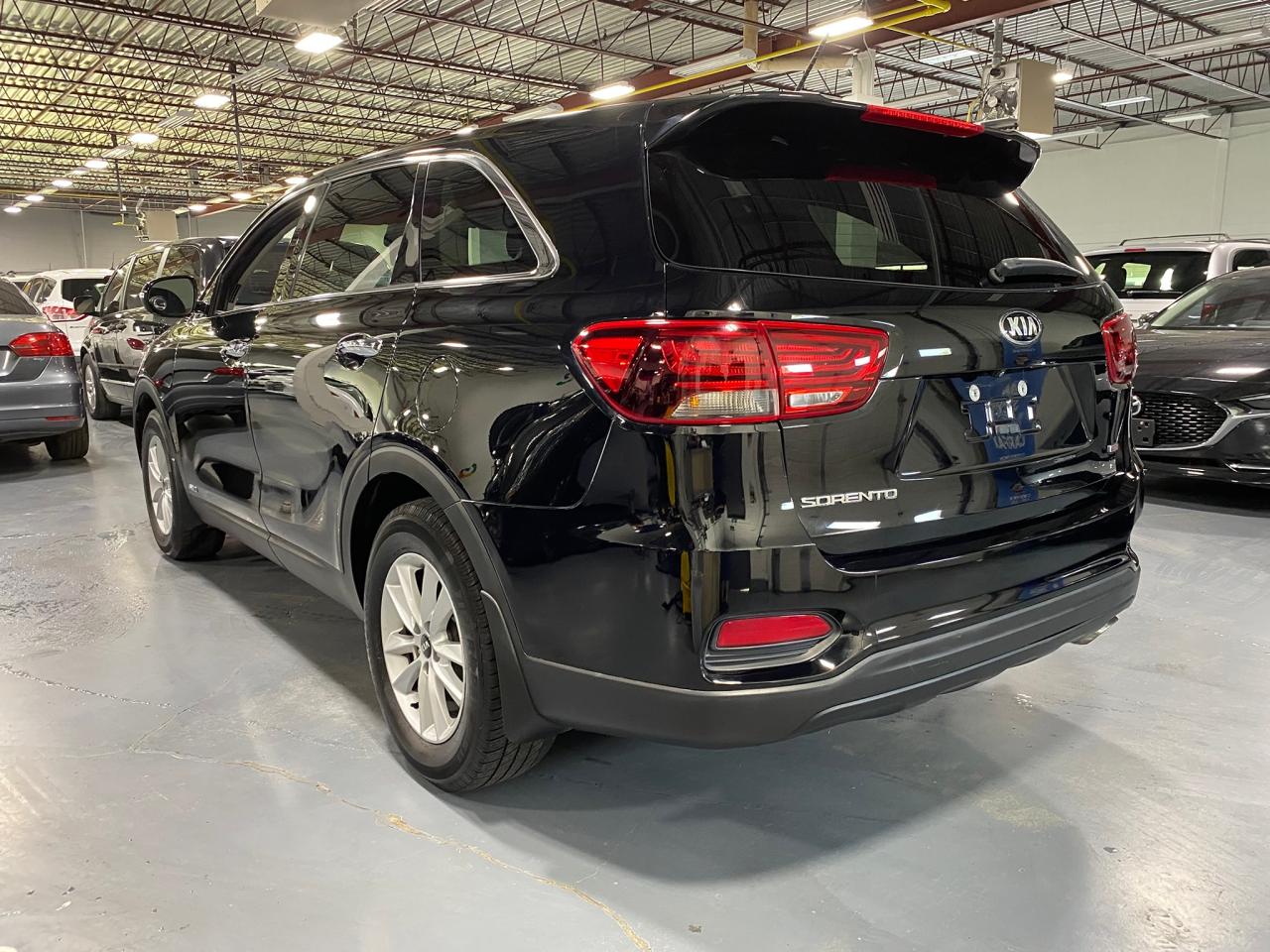 2020 Kia Sorento LX - Photo #3