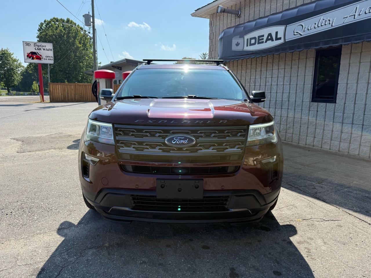 2018 Ford Explorer XLT - Photo #2