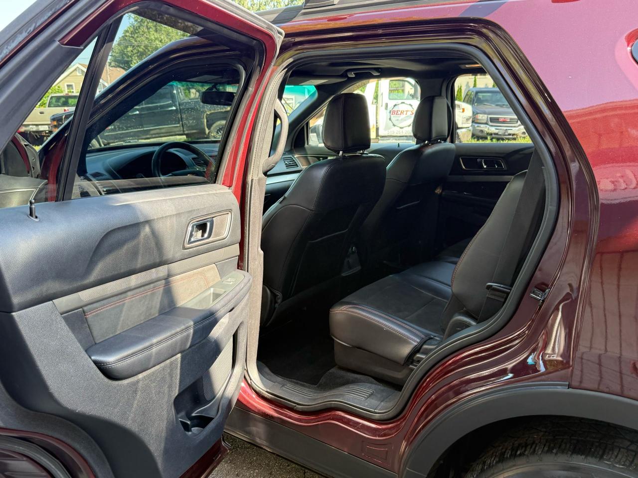 2018 Ford Explorer XLT - Photo #6