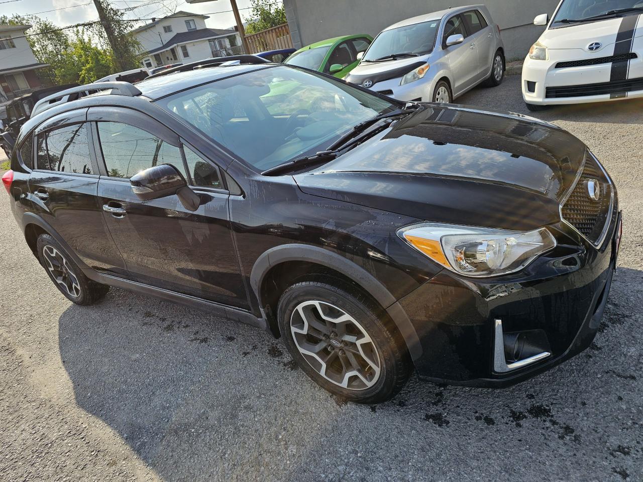 2017 Subaru Crosstrek CVT Limited w/Tech Pkg, FULLY LOADED, ONLY 40KM - Photo #3