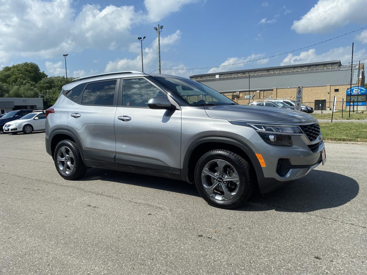 2021 Kia Seltos LX Photo3