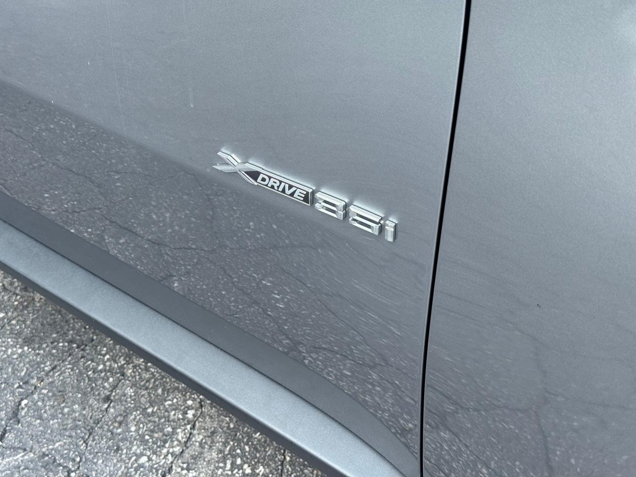 2011 BMW X6 xDrive 35i **DEALER SERVICED** - Photo #12