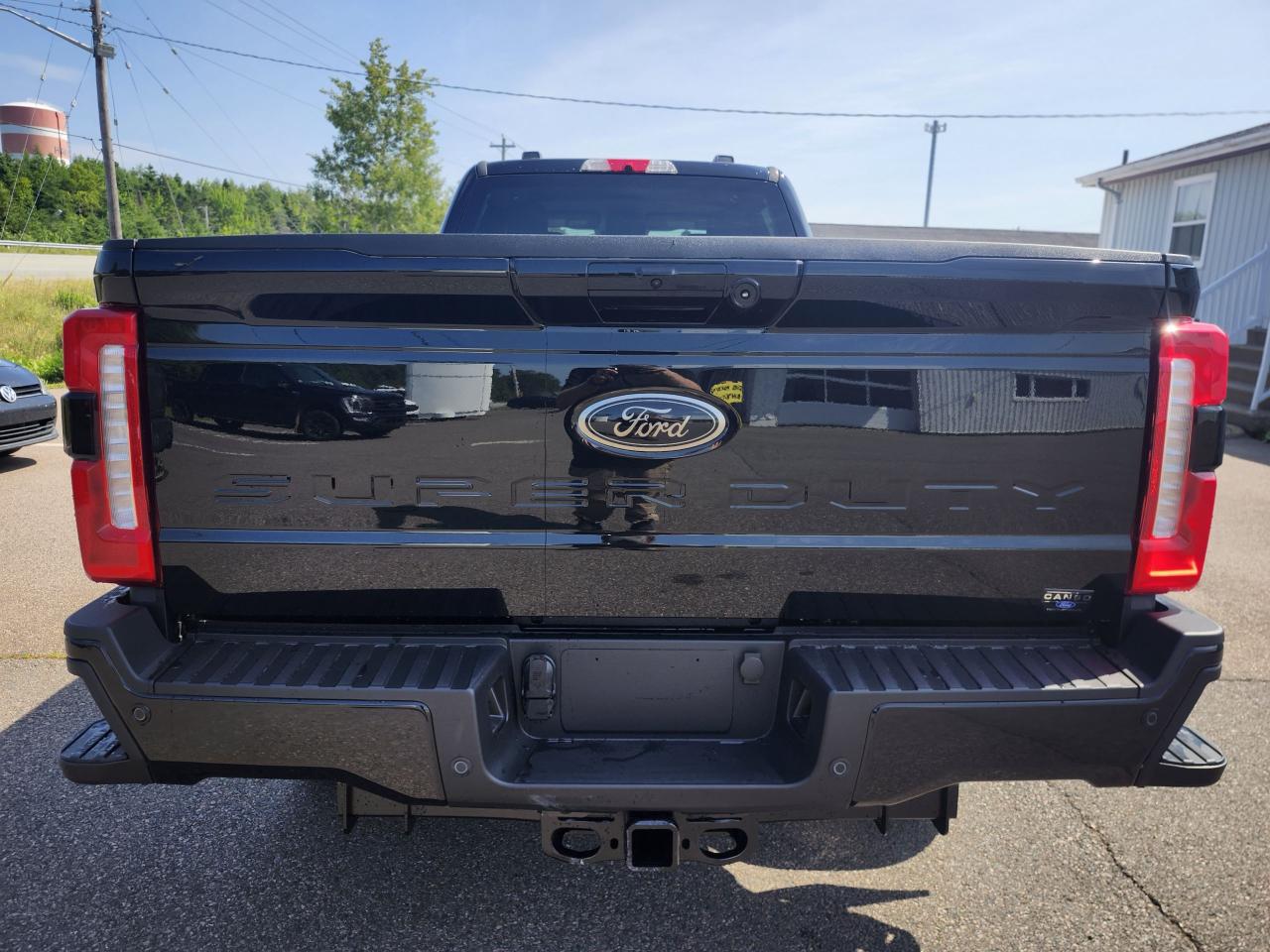 2025 Ford F-350 Super Duty SRW XLT 4WD CREW CAB 8' BOX Photo5