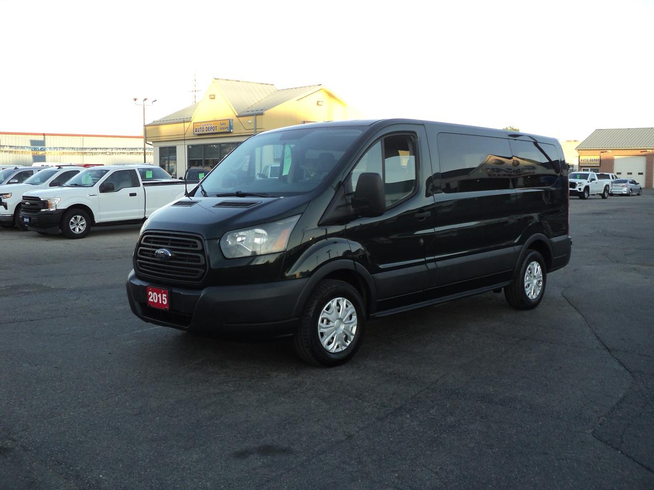 Used 2015 Ford Transit T-150 XL 8Seater 3.7L6cyl  LowRoof Sliding RH Dr for sale in Brantford, ON