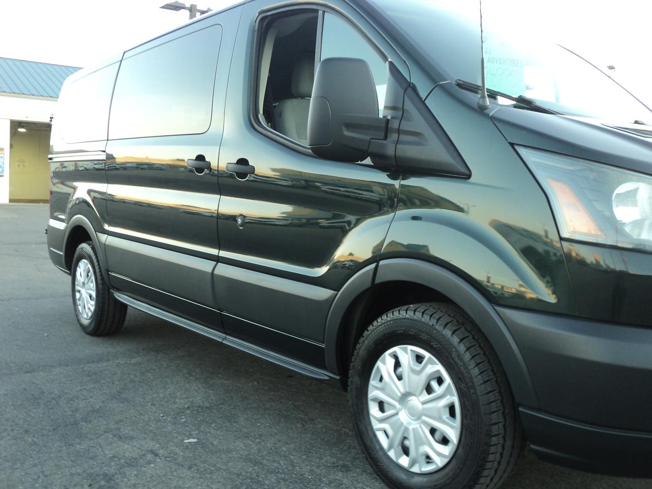2015 Ford Transit T-150 XL 8Seater 3.7L6cyl  LowRoof Sliding RH Dr - Photo #22