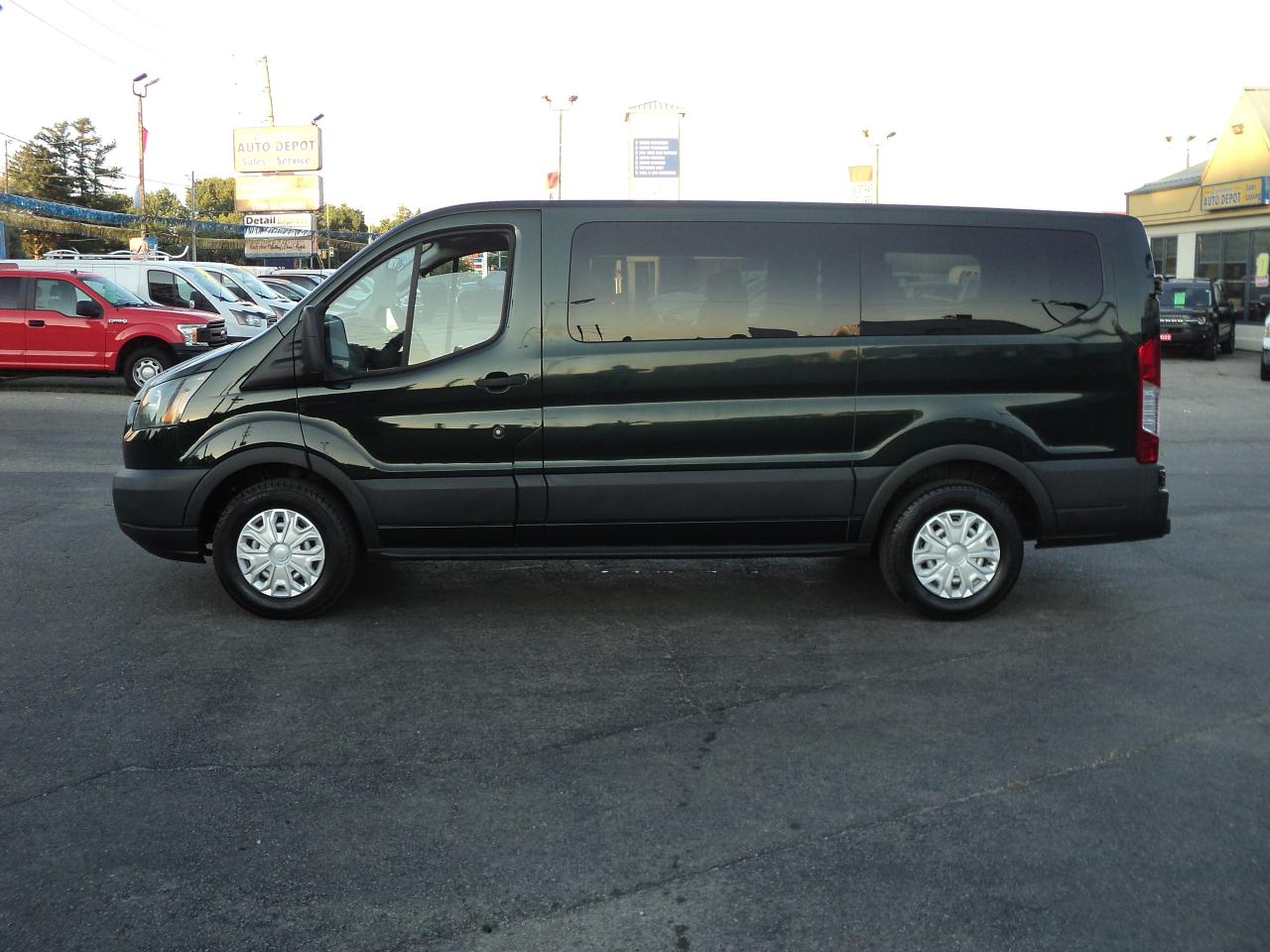 2015 Ford Transit T-150 XL 8Seater 3.7L6cyl  LowRoof Sliding RH Dr Photo4