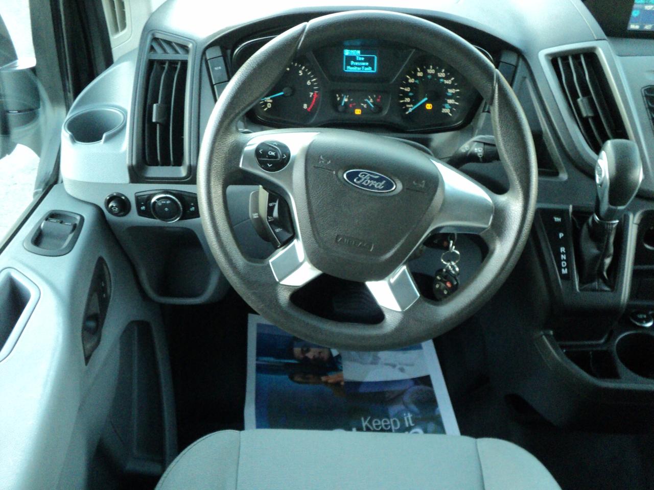 2015 Ford Transit T-150 XL 8Seater 3.7L6cyl  LowRoof Sliding RH Dr - Photo #14
