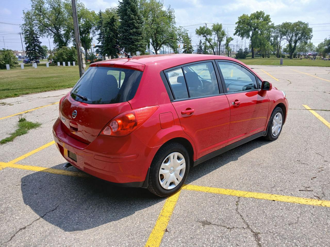 2012 Nissan Versa S - Photo #5