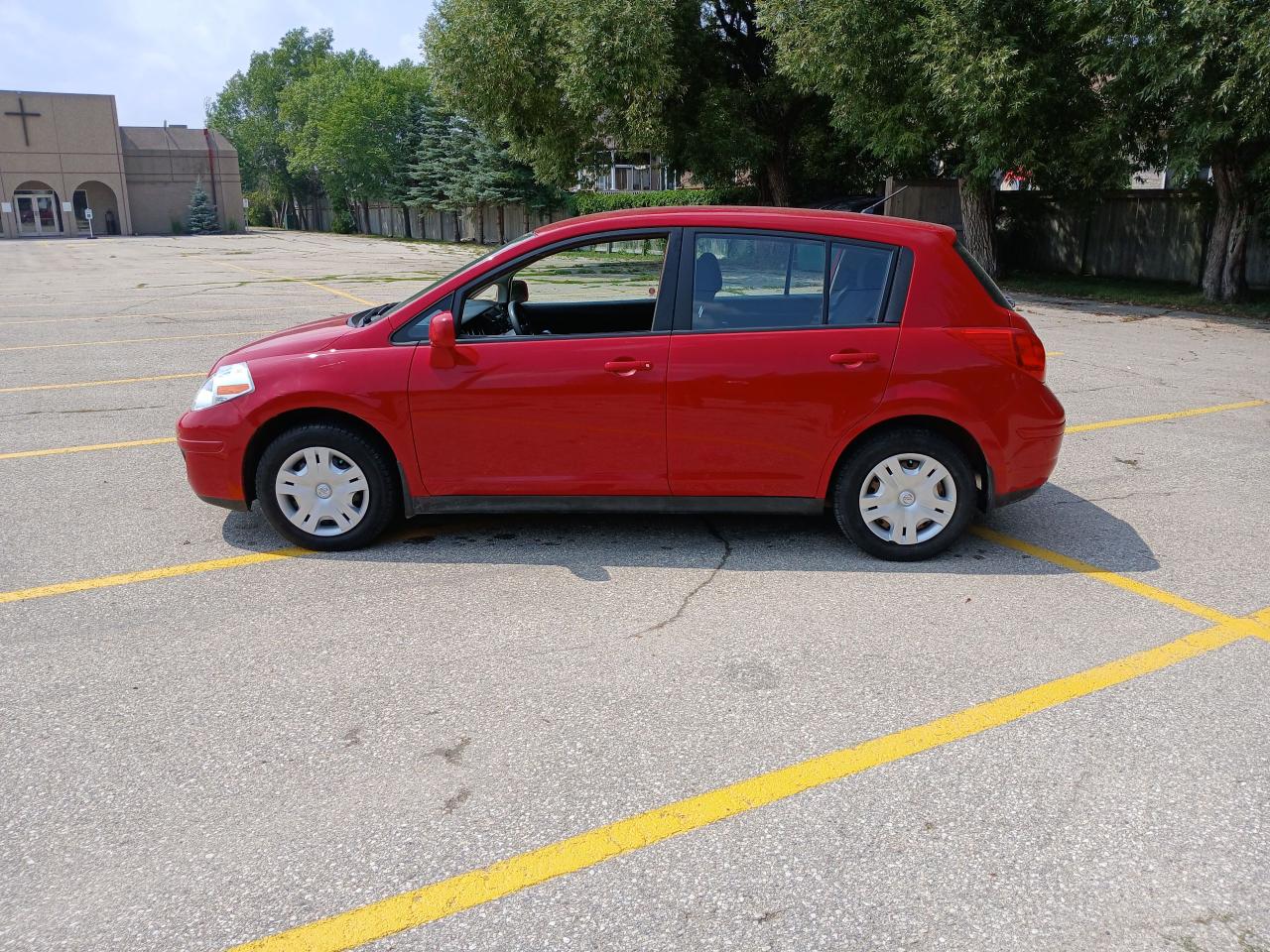 2012 Nissan Versa S - Photo #8