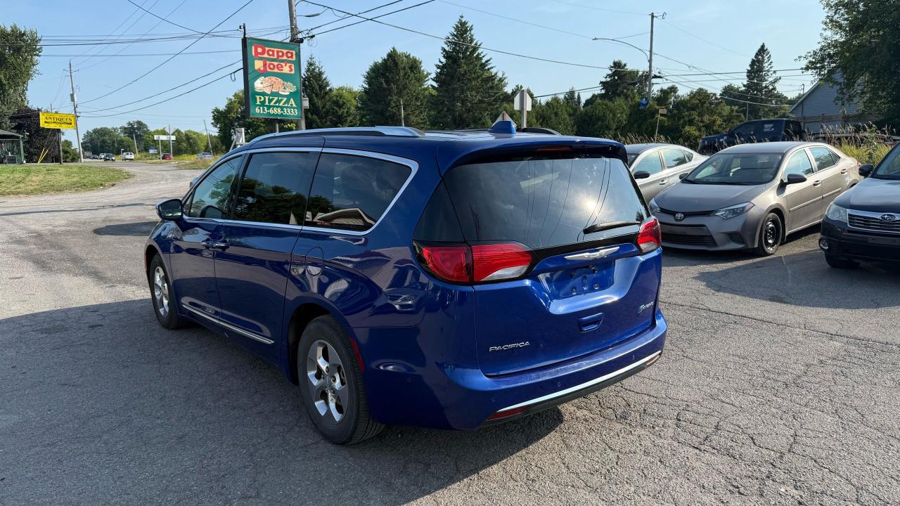 2018 Chrysler Pacifica Hybrid Limited - Photo #3