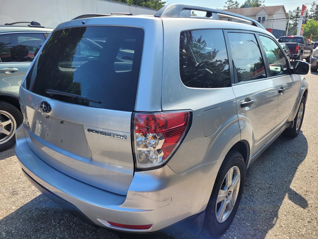 2011 Subaru Forester 5dr Wgn Auto 2.5X Convenience Clean CarFax Finance Photo4