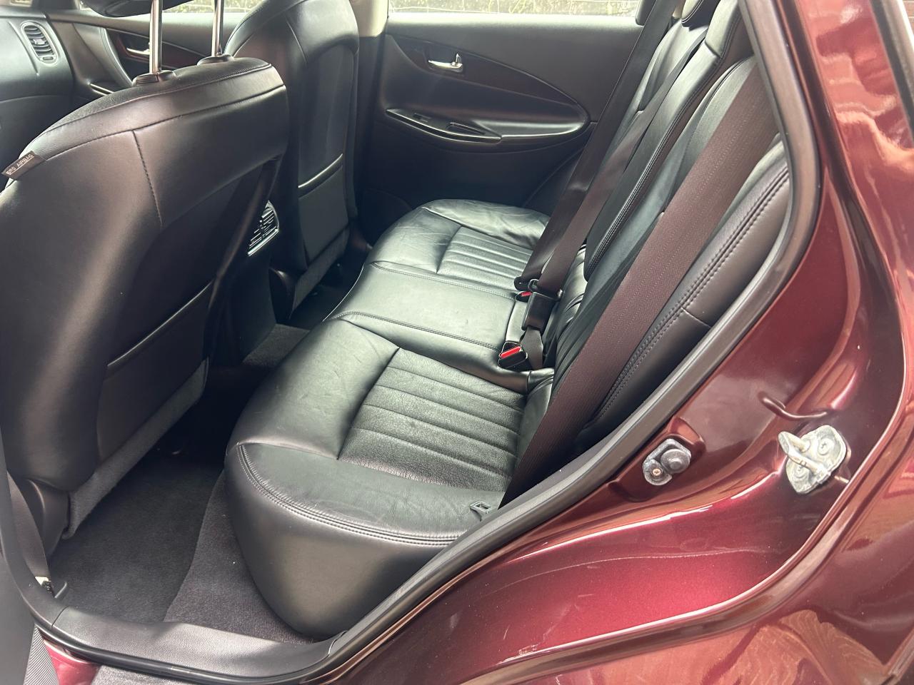 2015 Infiniti QX50  - Photo #9